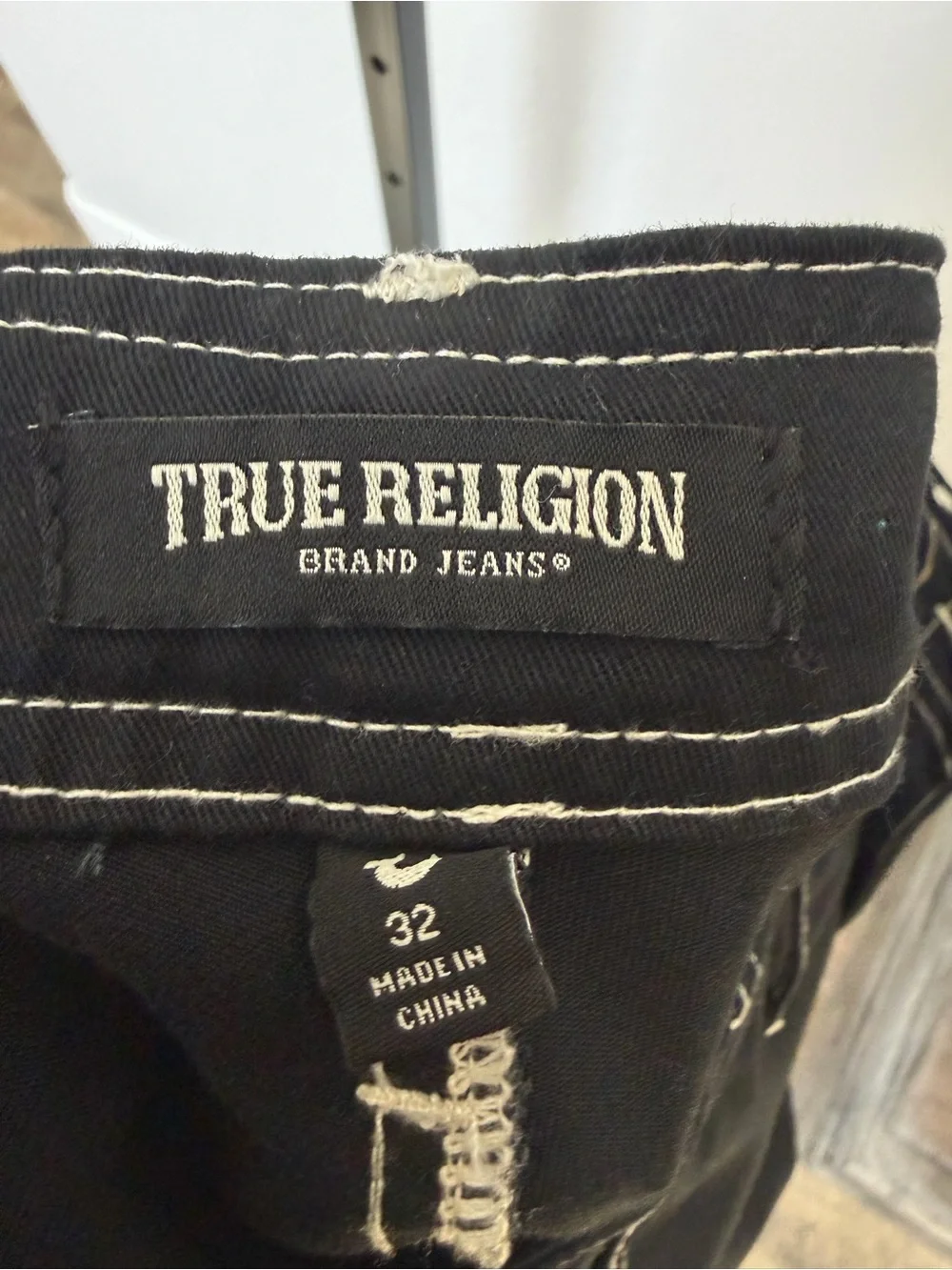 True Religion Cargo Pants Mens 32 Jet Black Horseshoe Contrast Stitch NWT